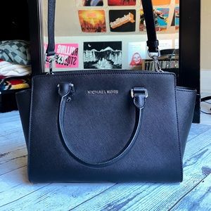 Michael Kors Selma Satchel Black/Silver Hardware